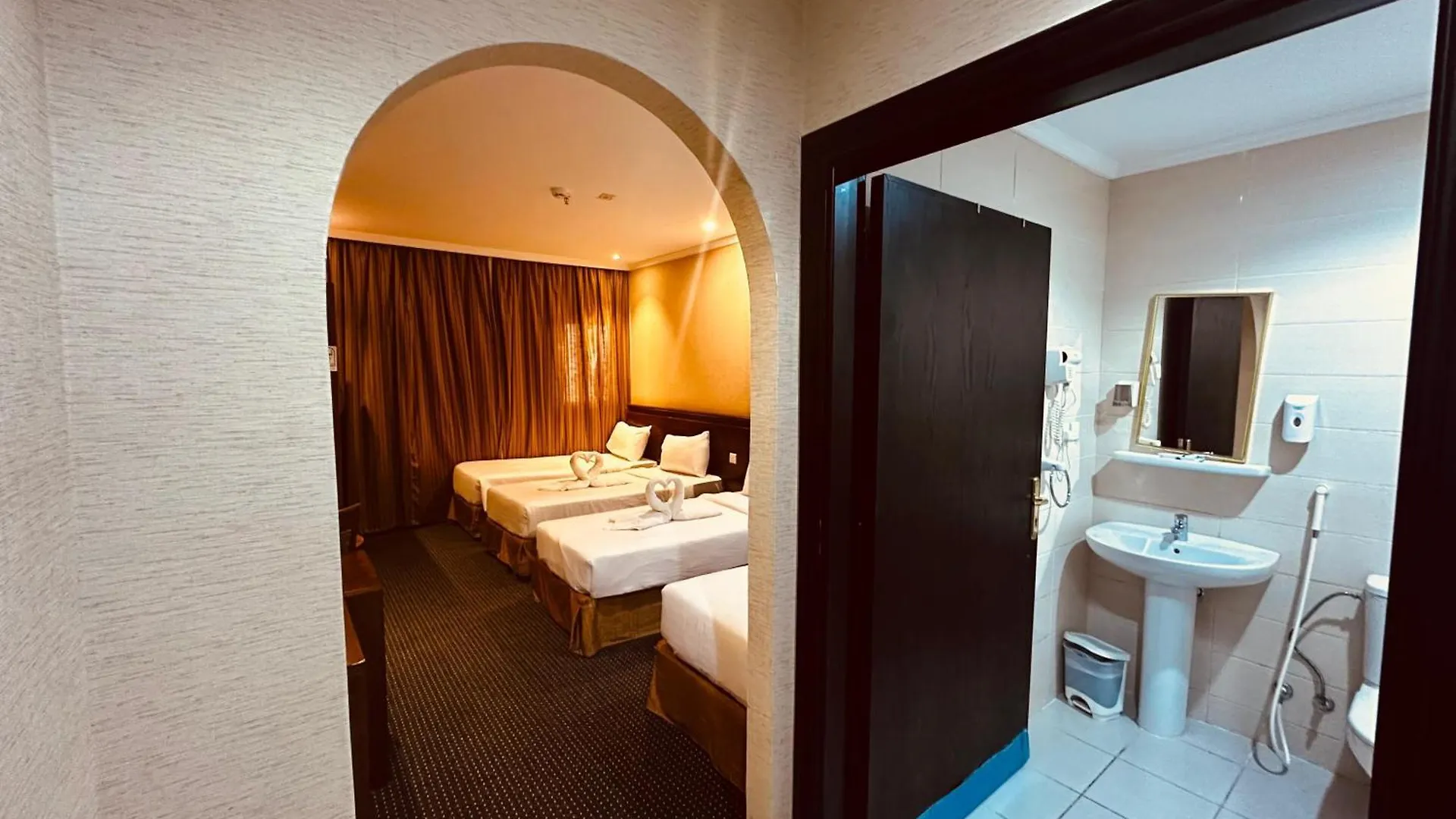 Diouf Al-Mquam Al-Masy Hotel Free Shuttle Service To The Haram La Mecque