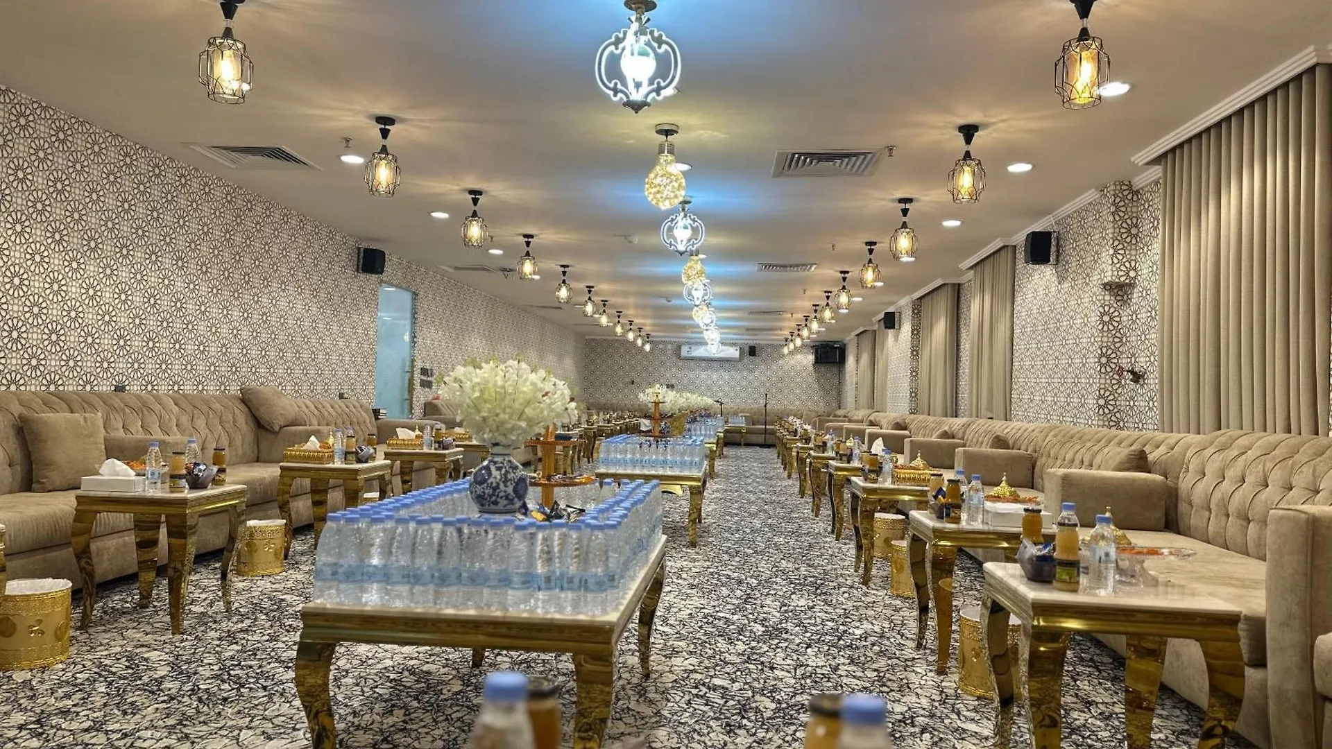 Diouf Al-Mquam Al-Masy Hotel Free Shuttle Service To The Haram Mecca Saudi Arabia